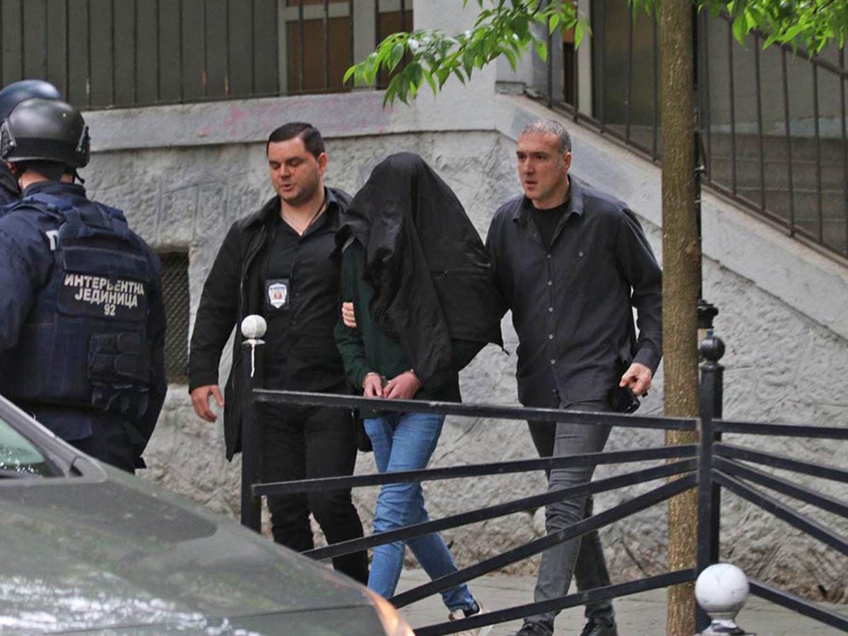 Uhapšen dečak   Uhapšen dečak