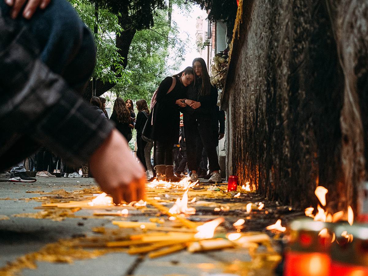 ubistvo_škola_ribnikar_vračar_pale_sveće_stefan_stojanović_ (1).jpg ubistvo_škola_ribnikar_vračar_pale_sveće_stefan_stojanović_ (1).jpg