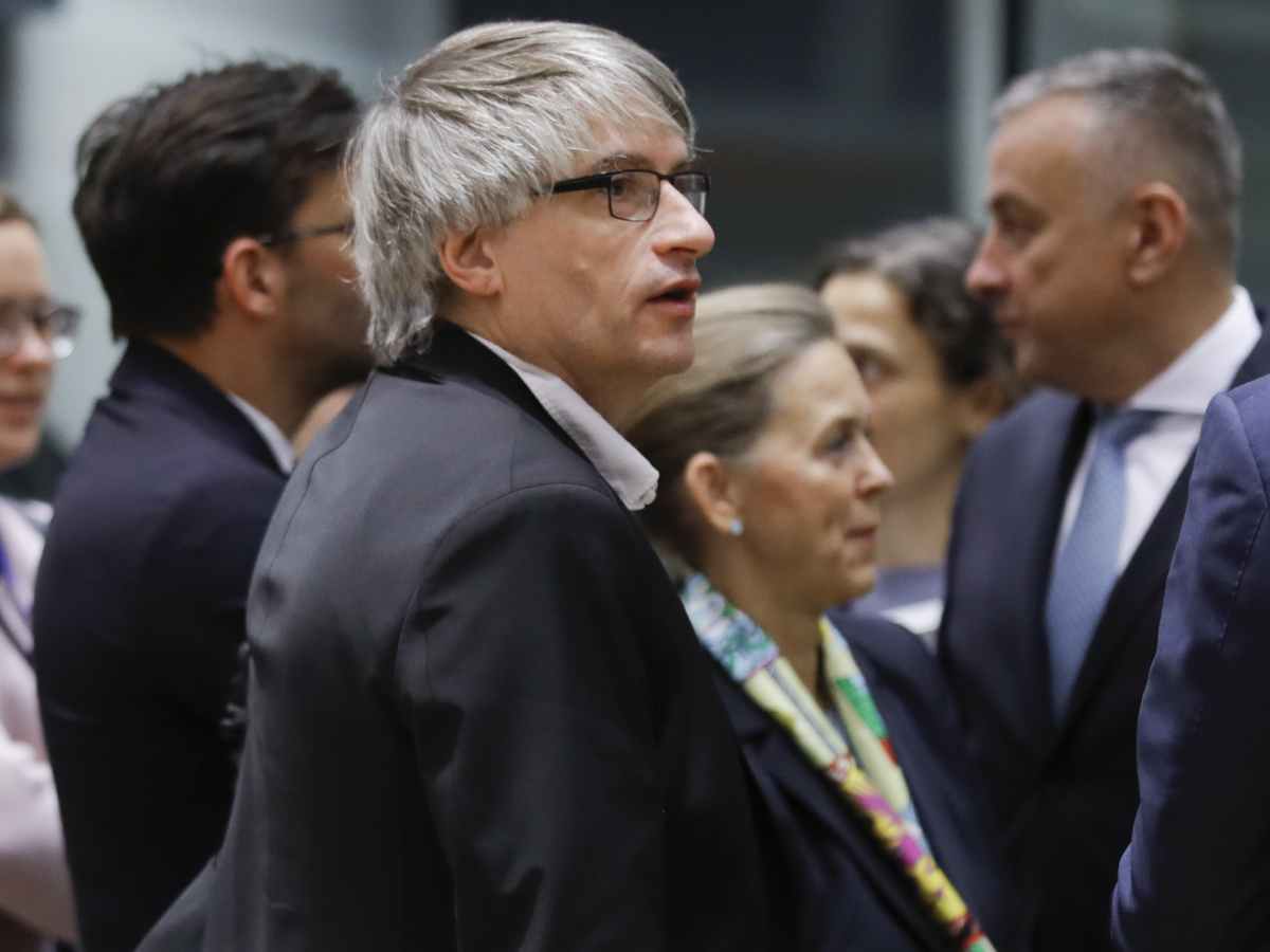 5464970 (2).jpg 5464970 (2).jpg