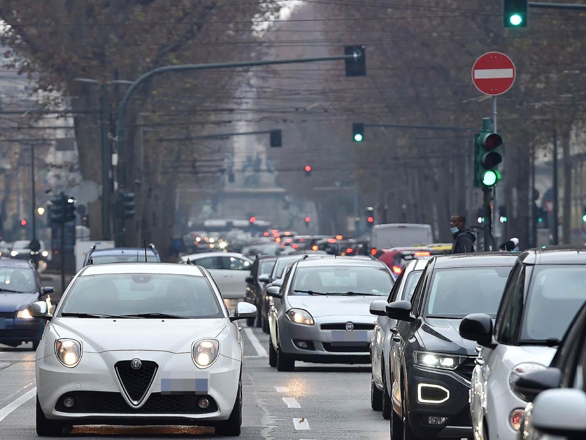 automobili 3.jpg automobili 3.jpg