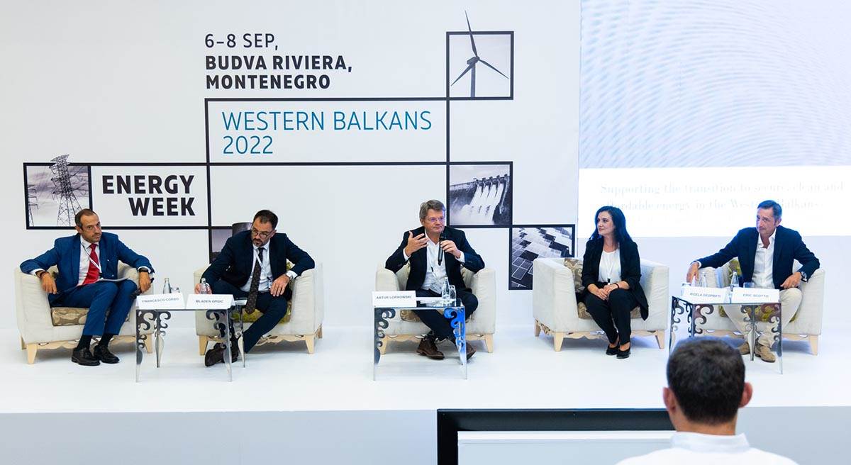  IMG_9136.jpg - Invest In Network Ltd. 