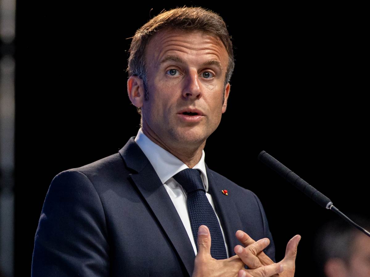 makron.jpg makron.jpg