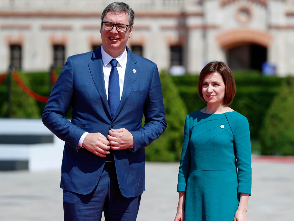 vucic u moldaviji.jpg vucic u moldaviji.jpg