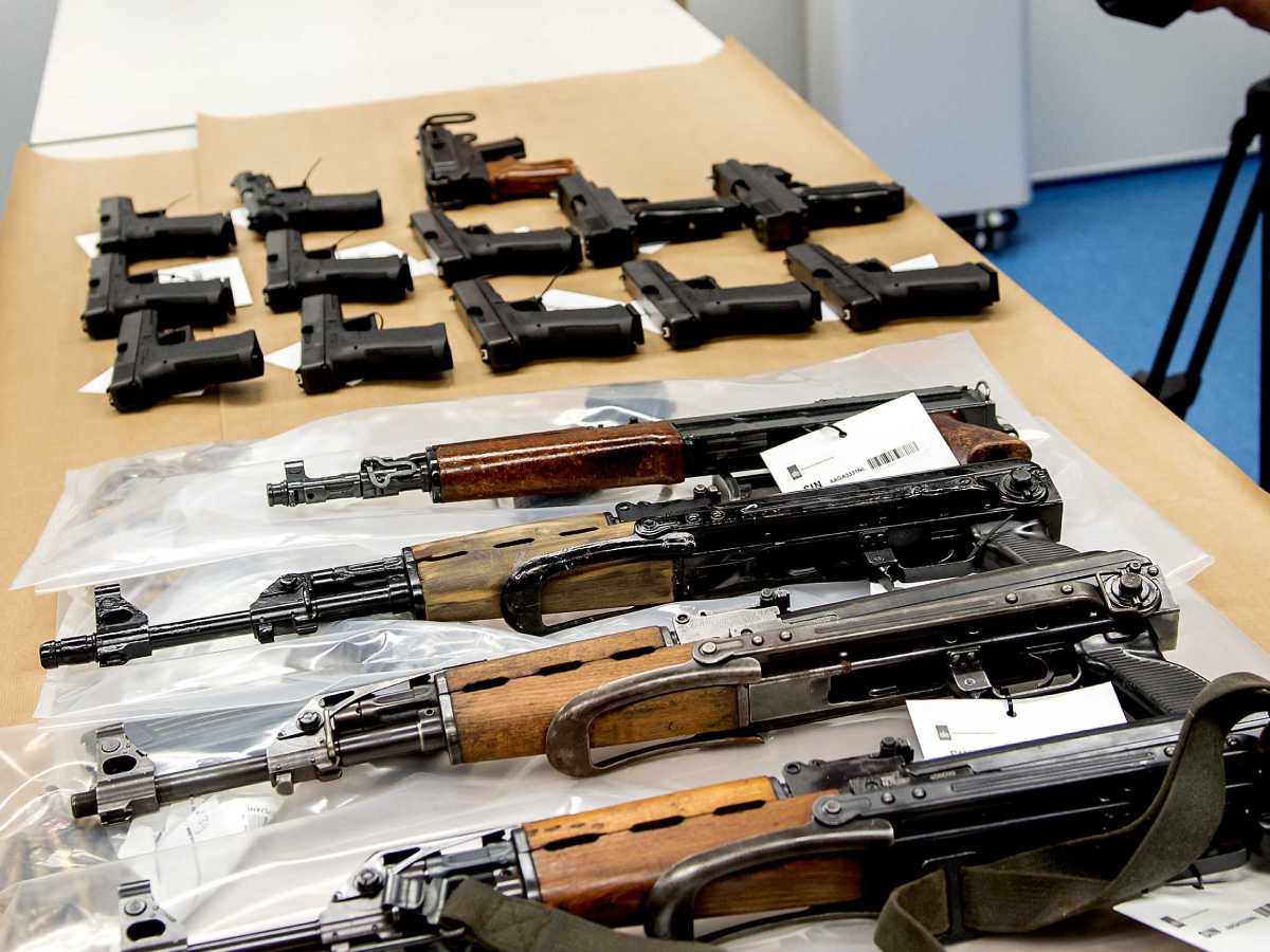 6197730 (1).jpg   6197730 (1).jpg