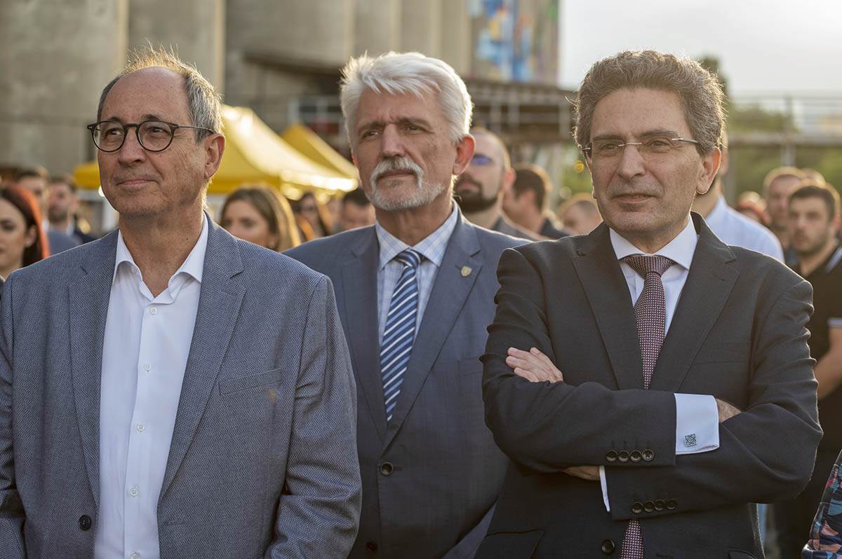  Švedska ambasada (9).JPG - Goran Zlatković 