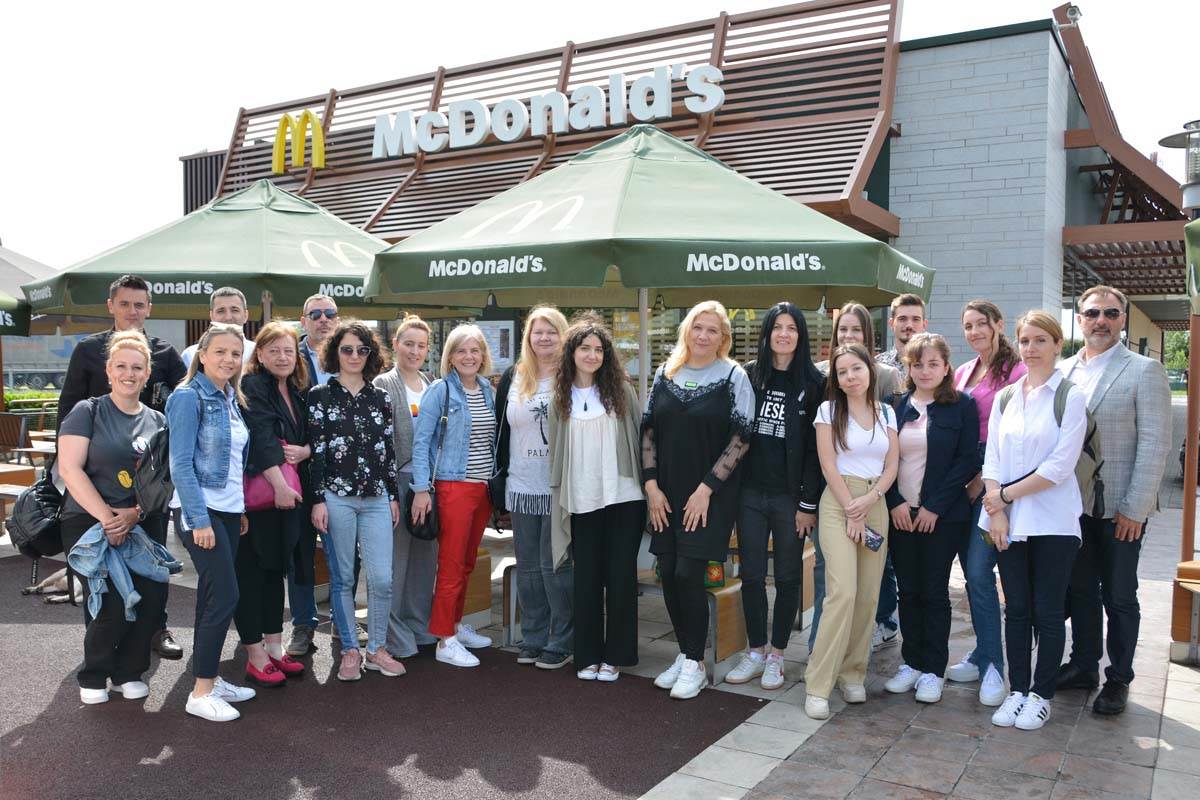 McDonald’s (1).jpg   McDonald’s (1).jpg