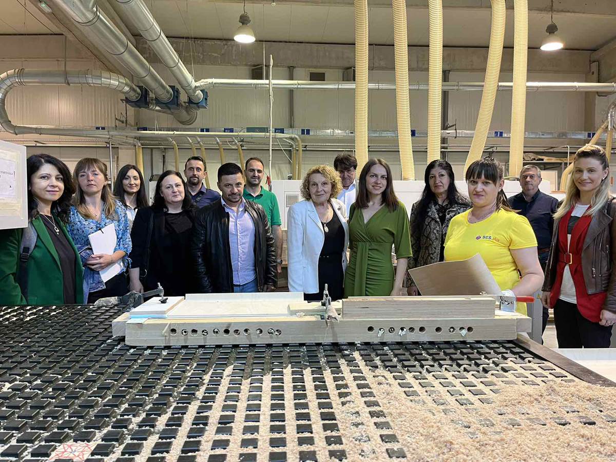 SCS Plus poseta fabrici.jpg SCS Plus poseta fabrici.jpg