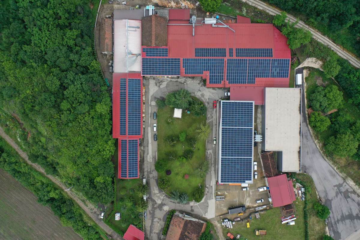 SCS Plus solarna elektrana.jpg SCS Plus solarna elektrana.jpg
