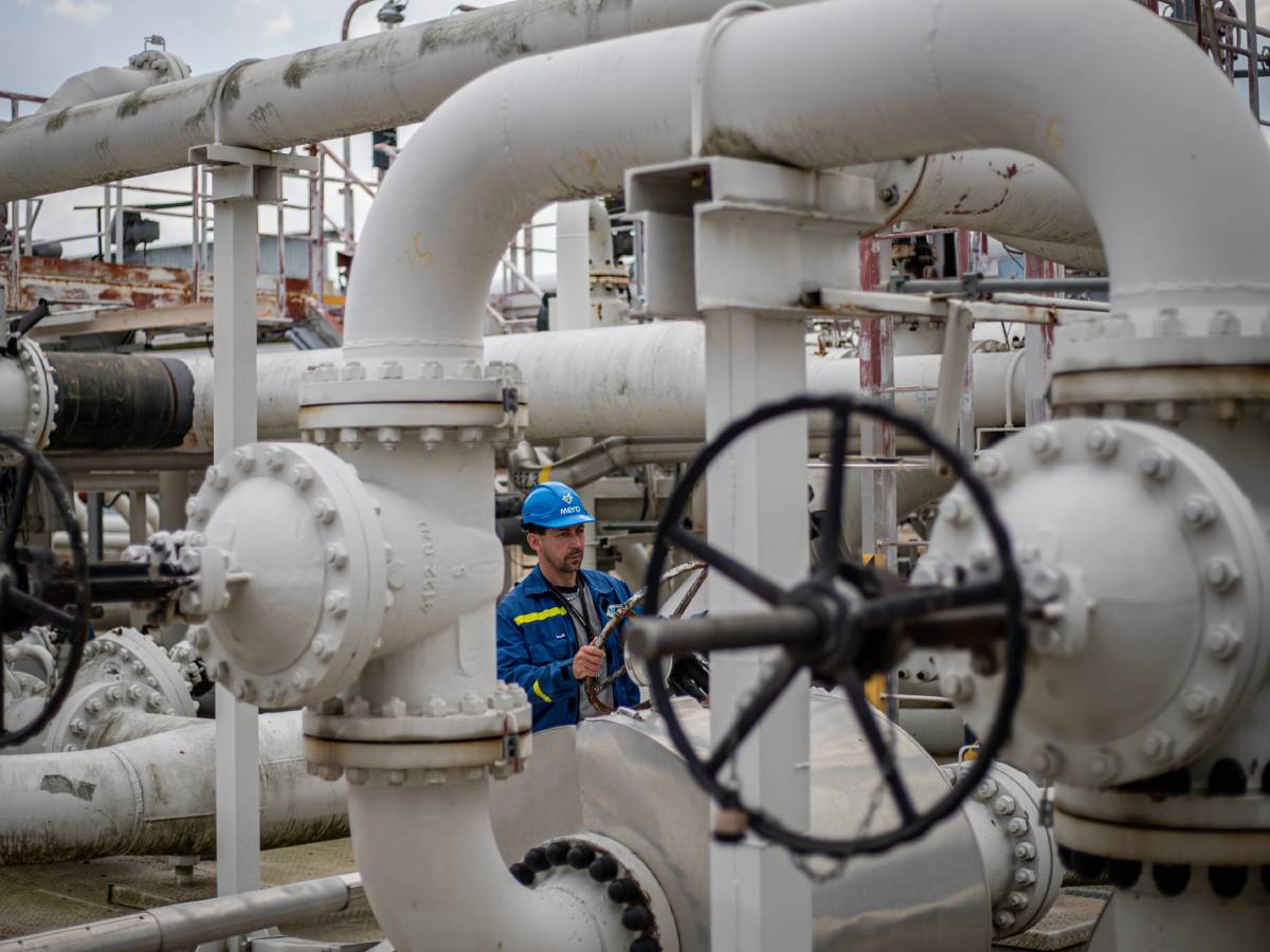 10939957 (1).jpg   10939957 (1).jpg