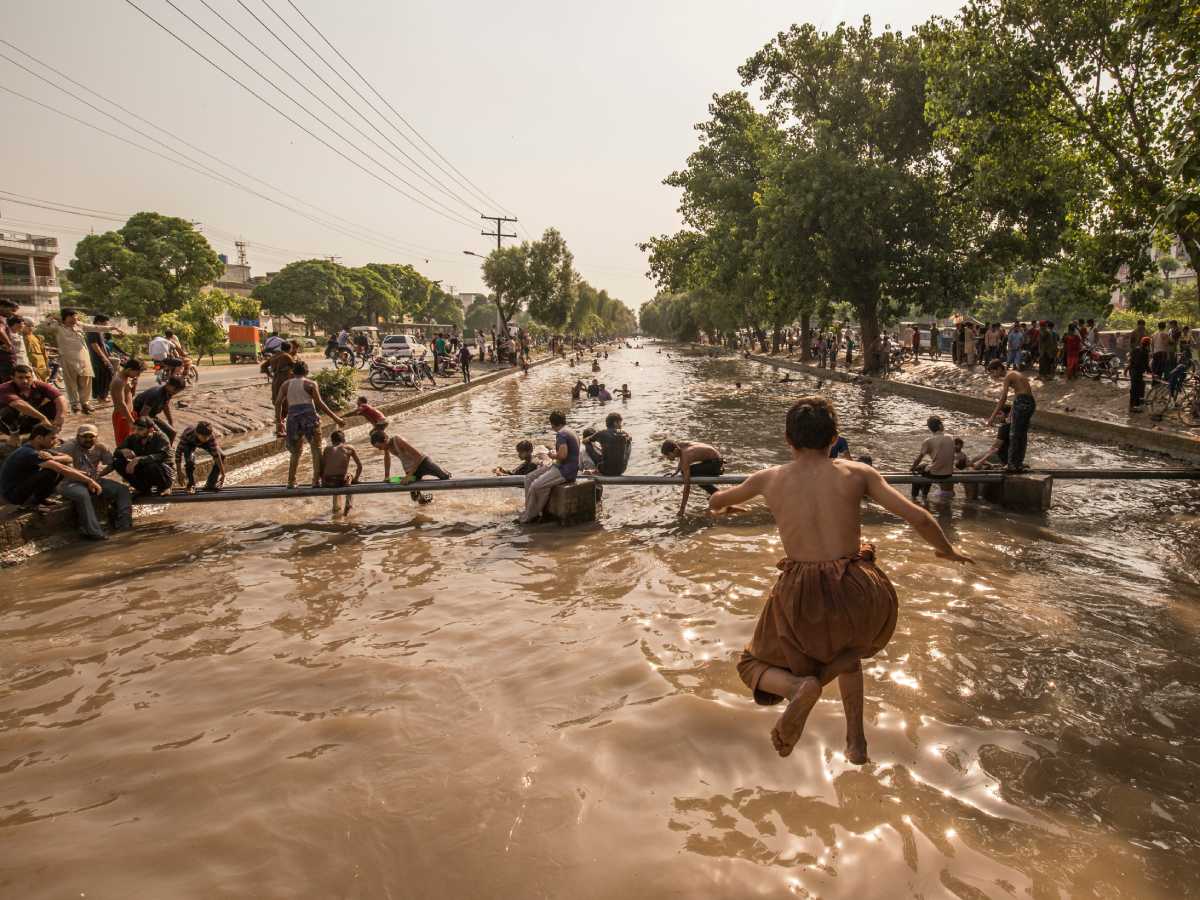 6067028 (1).jpg   6067028 (1).jpg