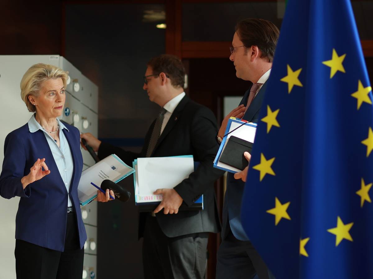 Ursula fon der Lajen.jpg Ursula fon der Lajen.jpg