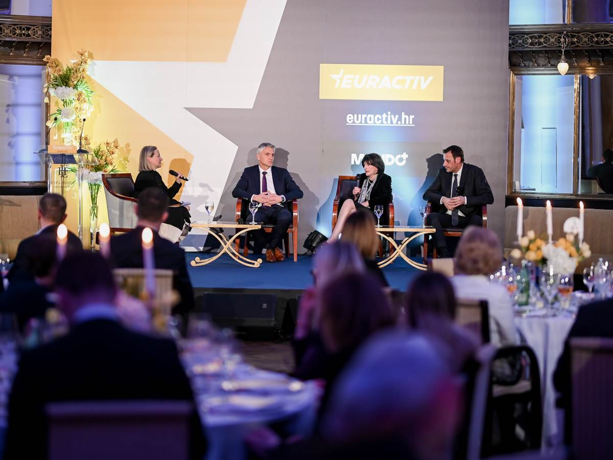  Đurđica Klancir, Gordan Kolak, Gorana Kovačević, Silvio Kutić.jpg 