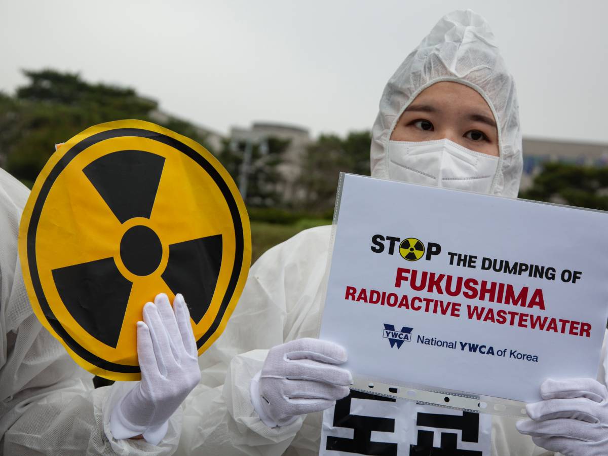 Protest u Japanu (1).jpg Protest u Japanu (1).jpg