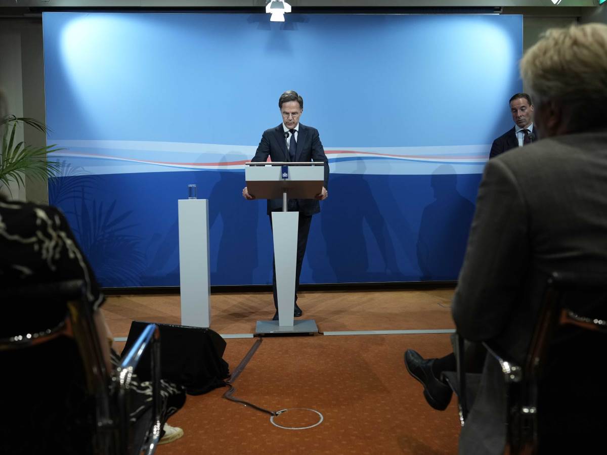 konferencija za medije holandske vlade koja podnosi ostavku konferencija za medije holandske vlade koja podnosi ostavku
