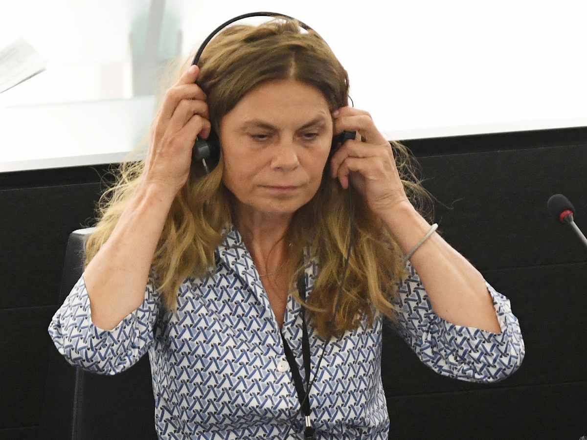 Sara Viner   Sara Viner