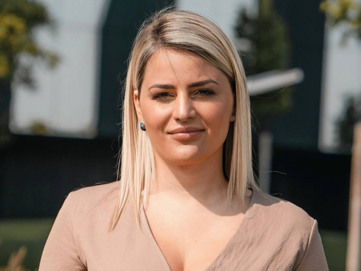 Nevena Martinovoc.jpg   Nevena Martinovoc.jpg