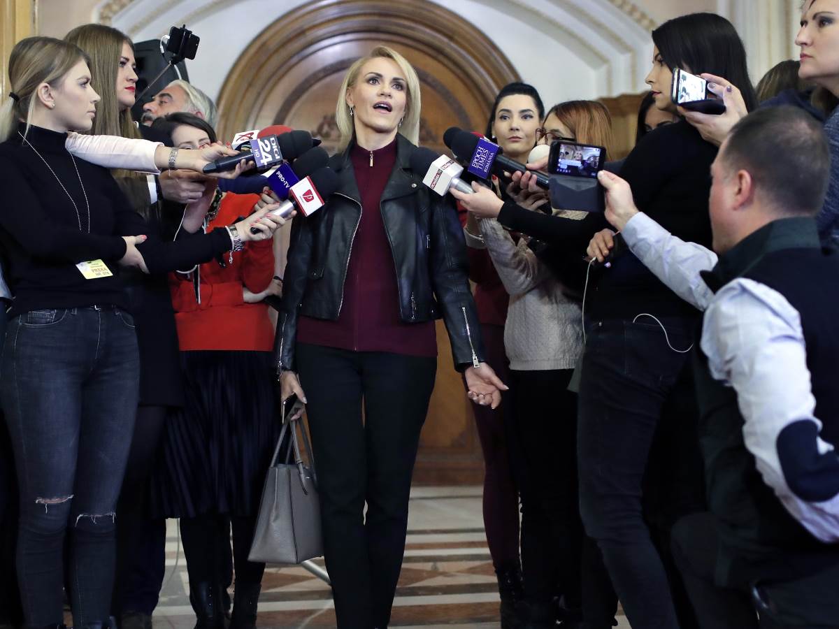 gabrijela firea.jpg   gabrijela firea.jpg