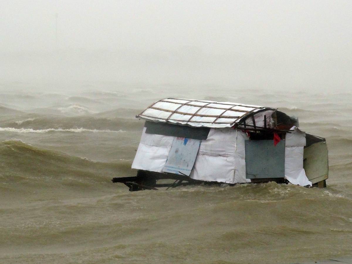 Tajfun (1).jpg   Tajfun (1).jpg