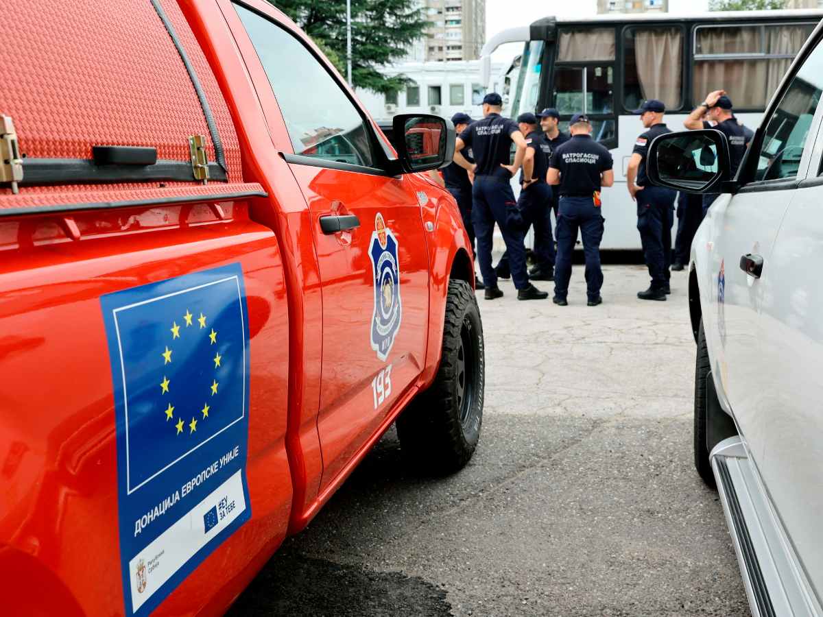 Spasioci, Vatrogasci   Spasioci, Vatrogasci