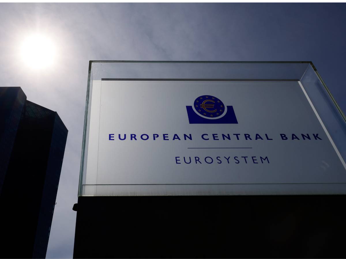 ECB.jpg ECB.jpg
