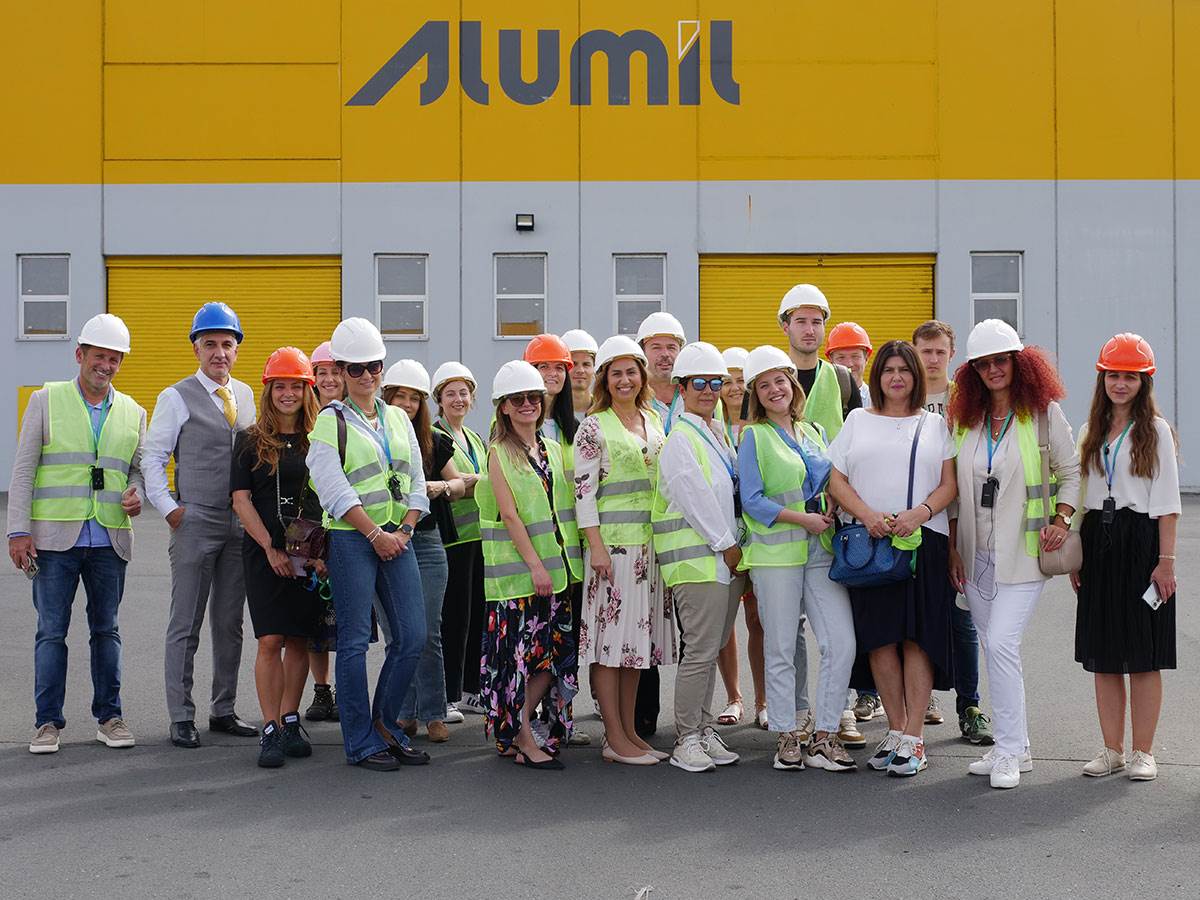 Alumil--GM-1.jpg Alumil--GM-1.jpg