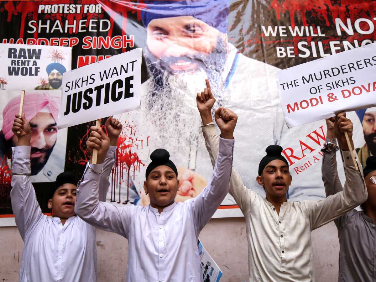 11728534 (2).jpg   11728534 (2).jpg