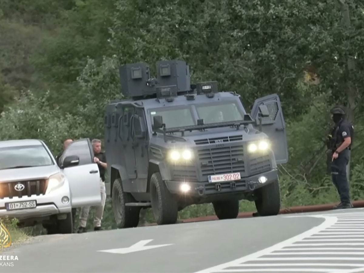  Pripadnici takozvane Kosovske policije patroliraju u okolini manastira Banjska (8).jpg 