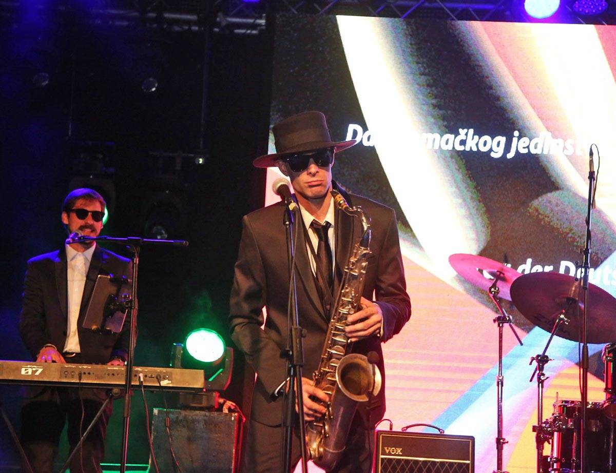  Dan Nemackog jedinstva u Domu Omladine (7).jpg 