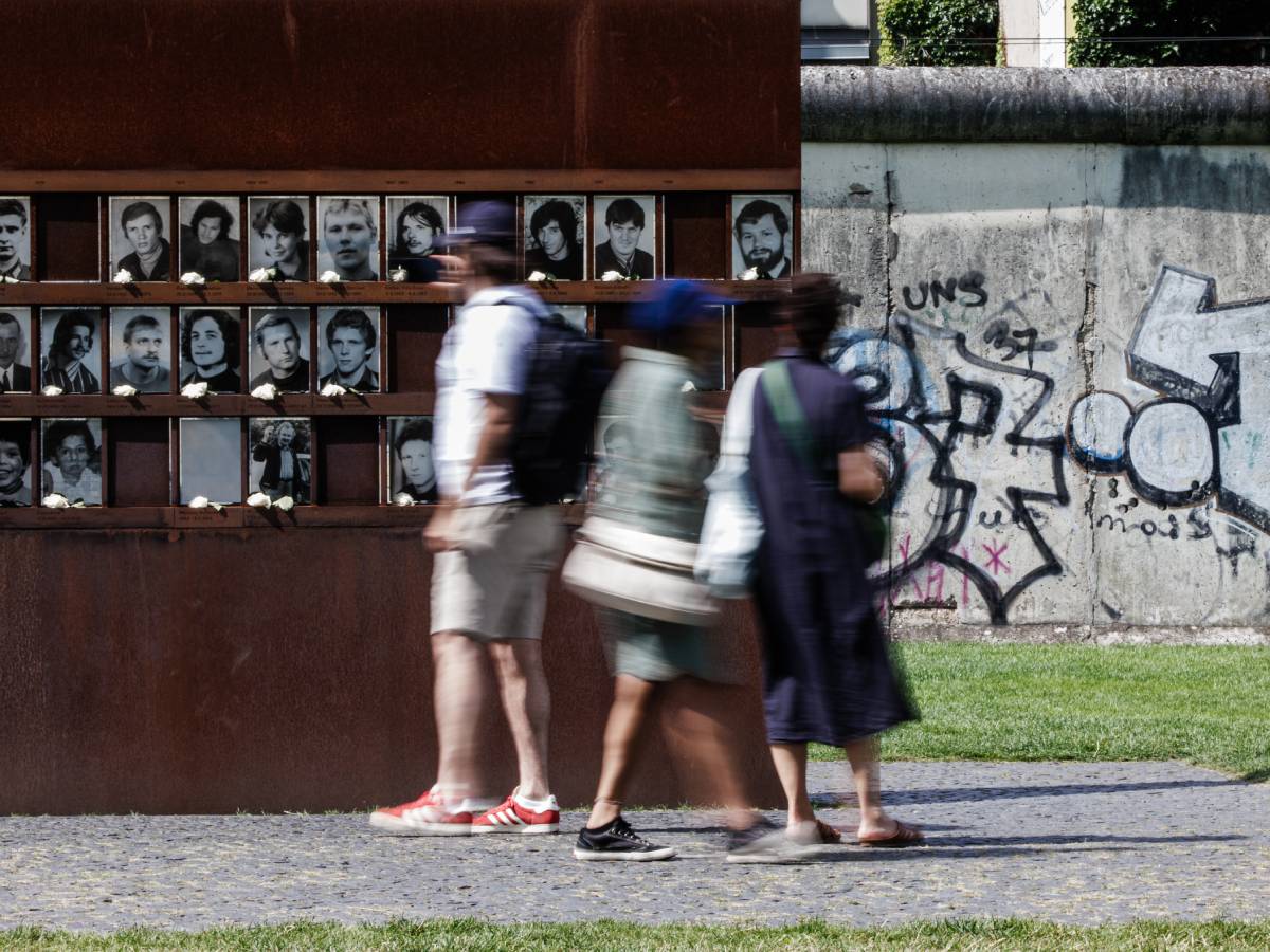 Berlinski zid (1).jpg Berlinski zid (1).jpg