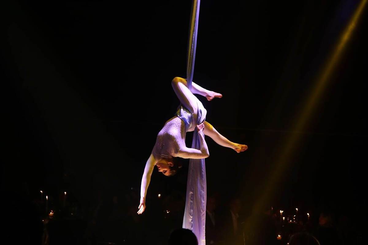  SPEKTAKL POVODOM OTVARANJA FIREFLY STUDIOS (3).jpg - Kurir/Damir Dervišagić 