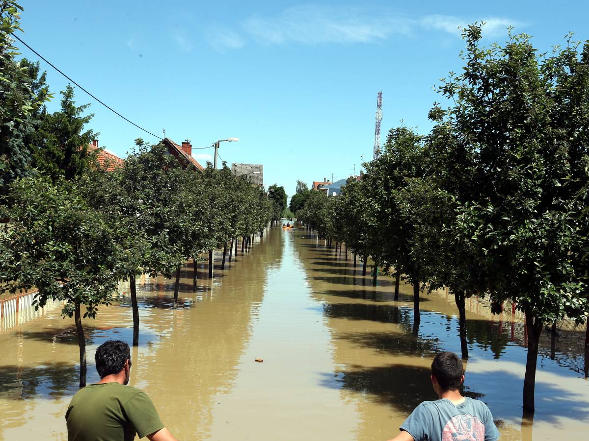 Poplave.jpg   Poplave.jpg