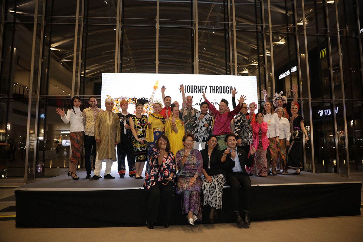 image00437.jpg - PROMO, Ambasada  Malezije   image00437.jpg - PROMO, Ambasada  Malezije