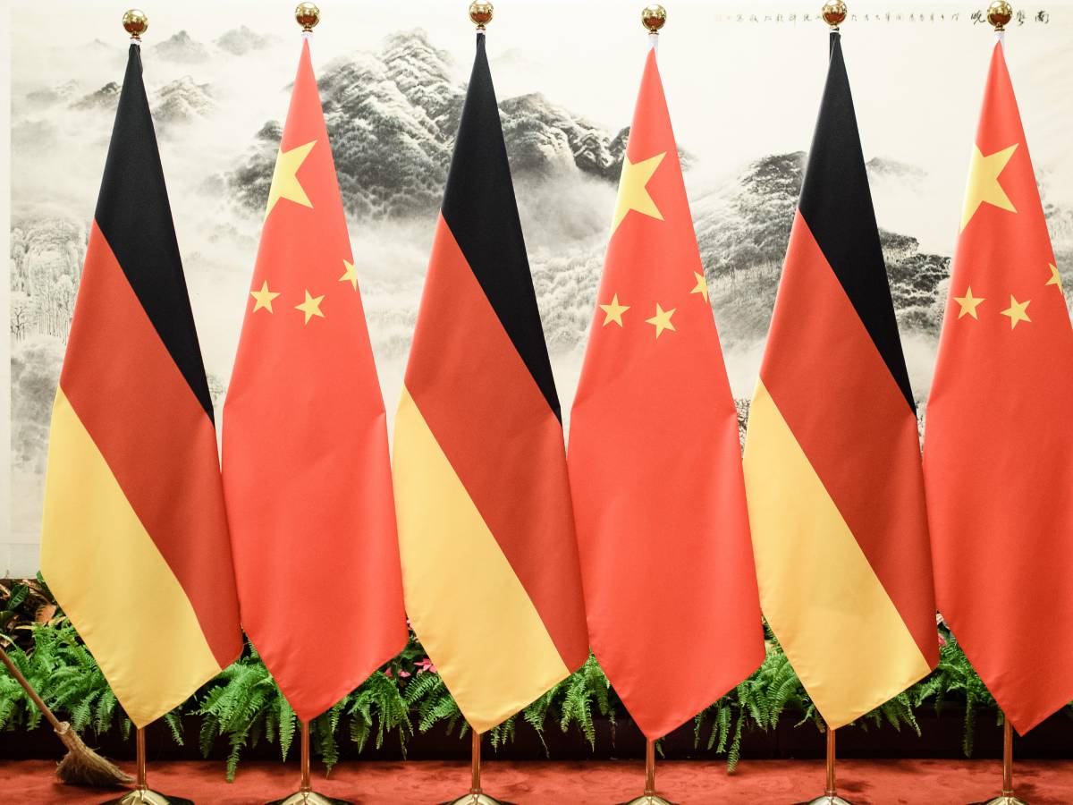 9160243 (1).jpg   9160243 (1).jpg