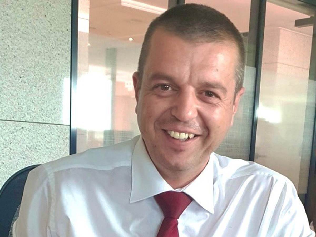 Miloš Nikolić Miloš Nikolić