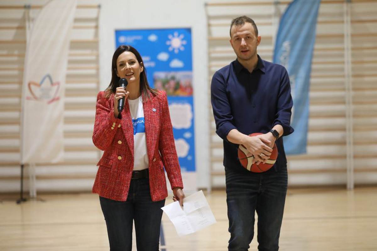Boriša Simanić podržao mlade sportiste (2).jpg Boriša Simanić podržao mlade sportiste (2).jpg