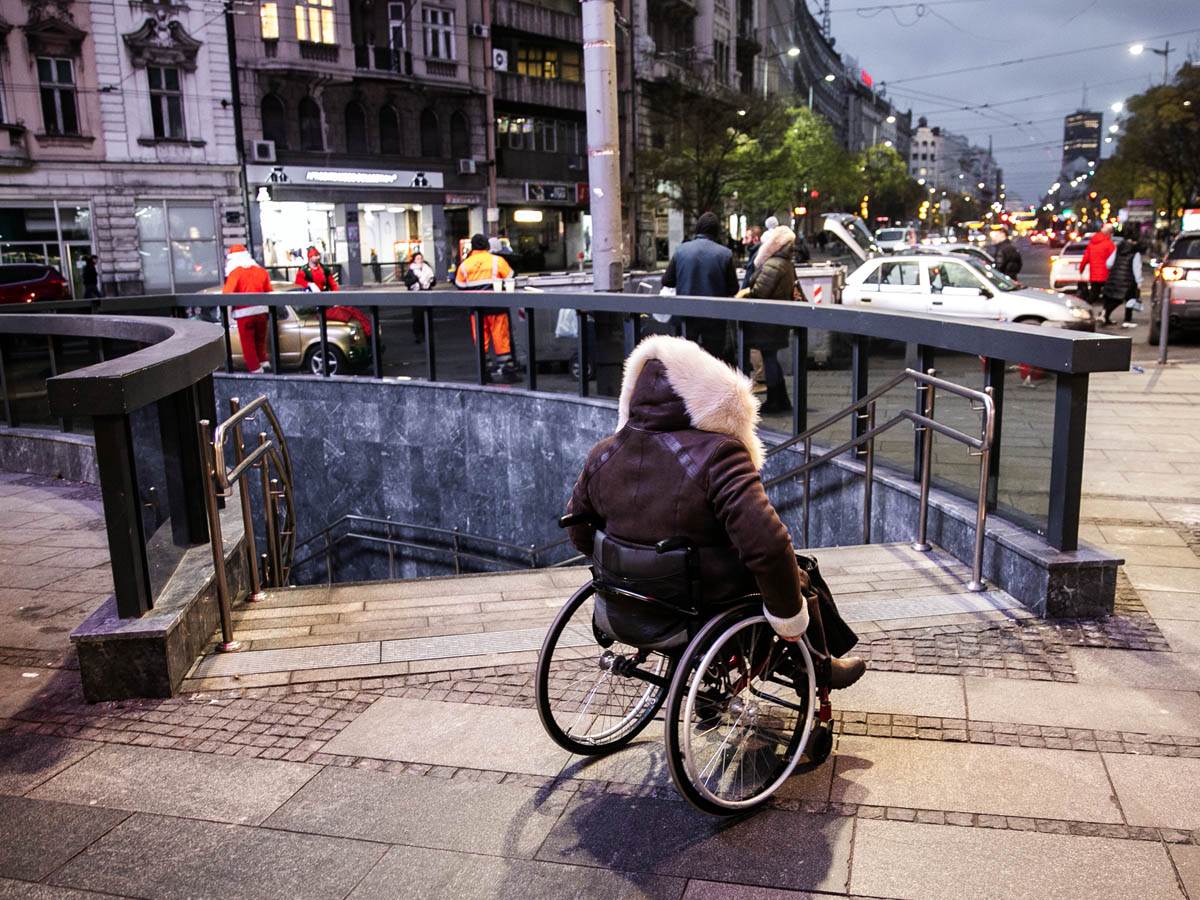 ljupka_mihajlovska_invalidska_kolica_stefan_stojanović_ (10).jpg   ljupka_mihajlovska_invalidska_kolica_stefan_stojanović_ (10).jpg