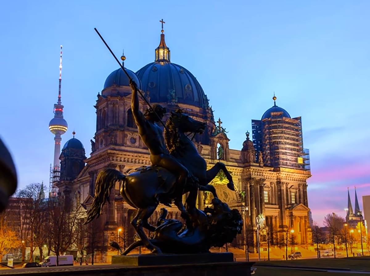 Berlin Nemacka (1).png Berlin Nemacka (1).png
