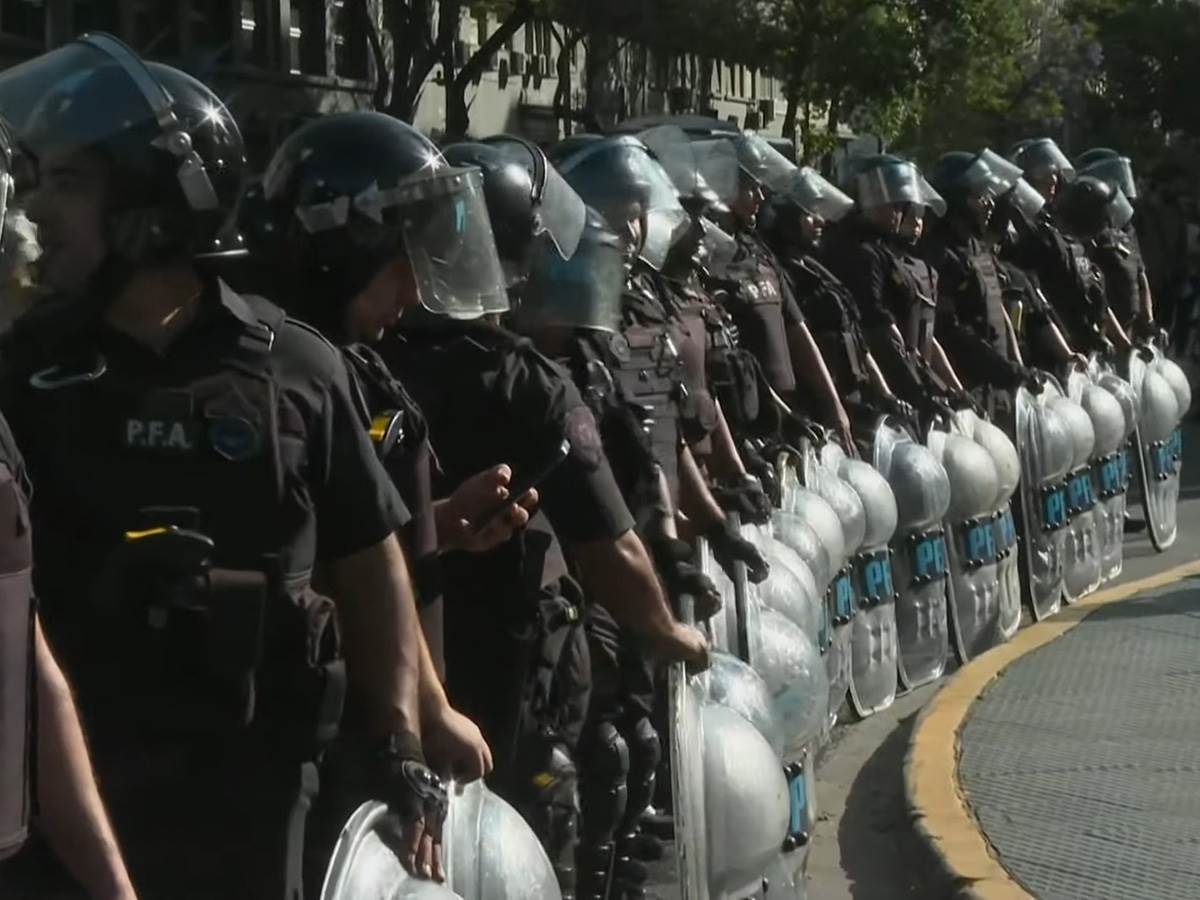 Protesti Argentina (1).jpg Protesti Argentina (1).jpg