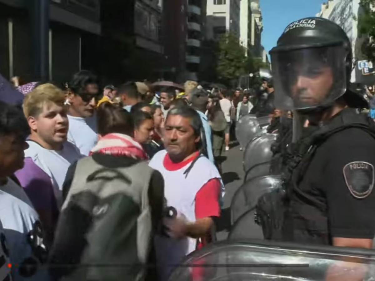 Protesti Argentina (2).jpg Protesti Argentina (2).jpg