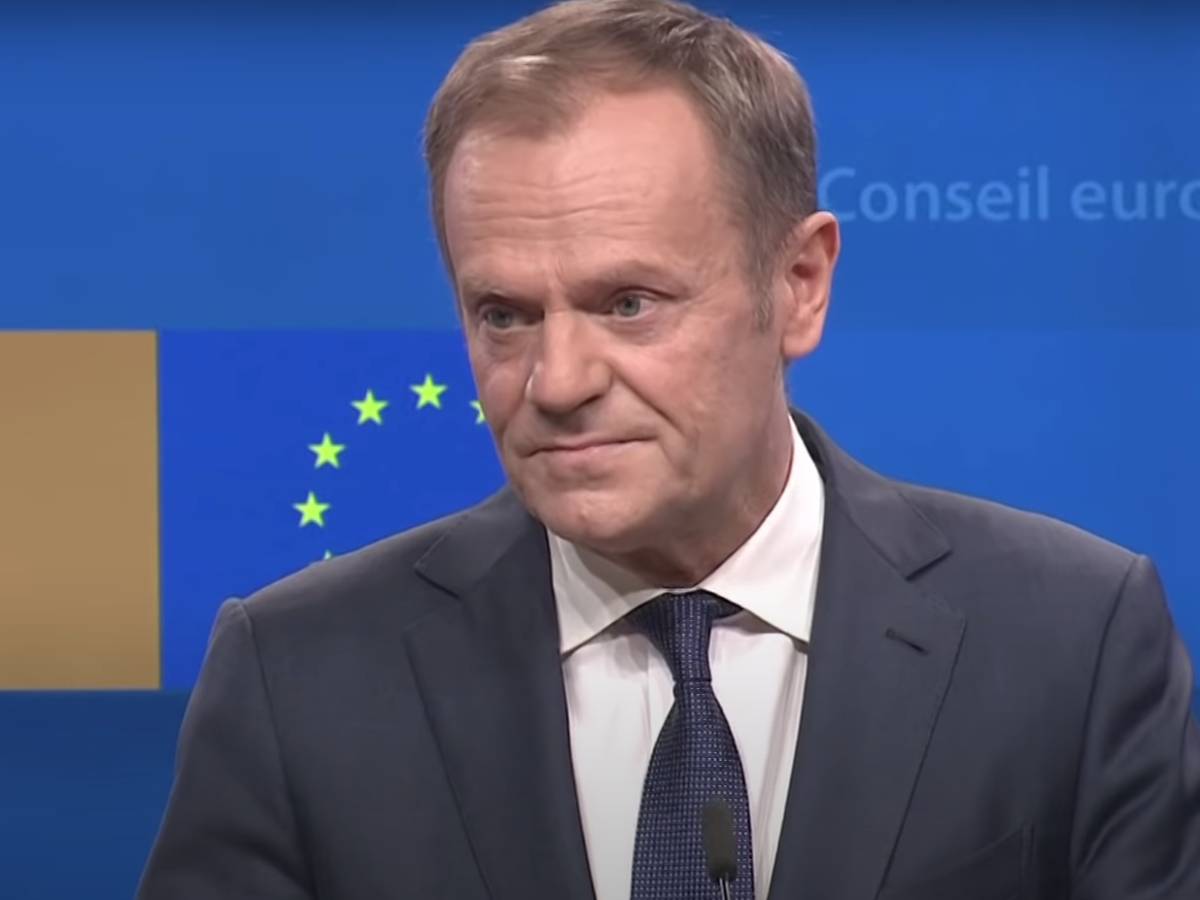 Donald Tusk.jpg   Donald Tusk.jpg