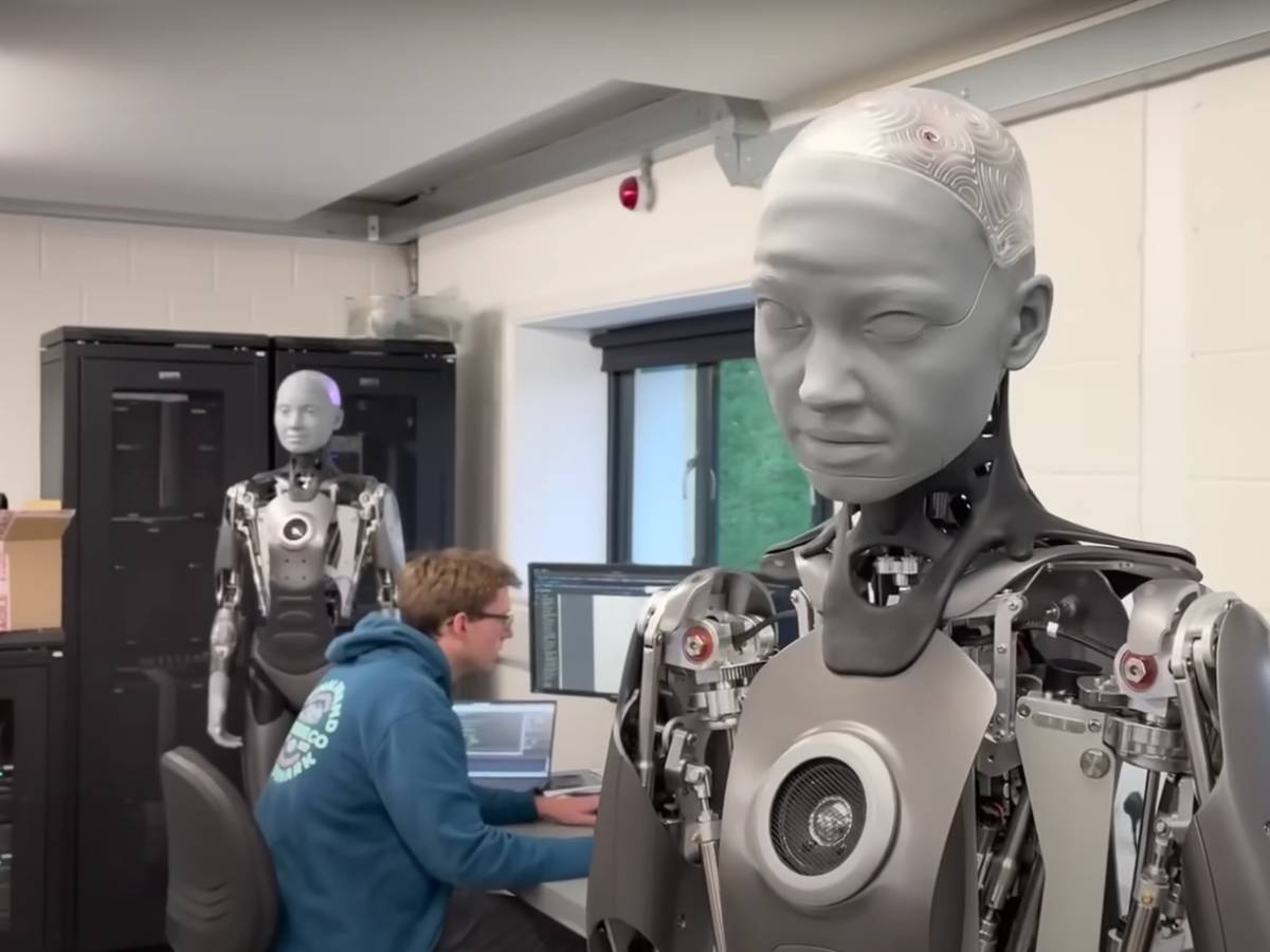 Robot.jpg Robot.jpg