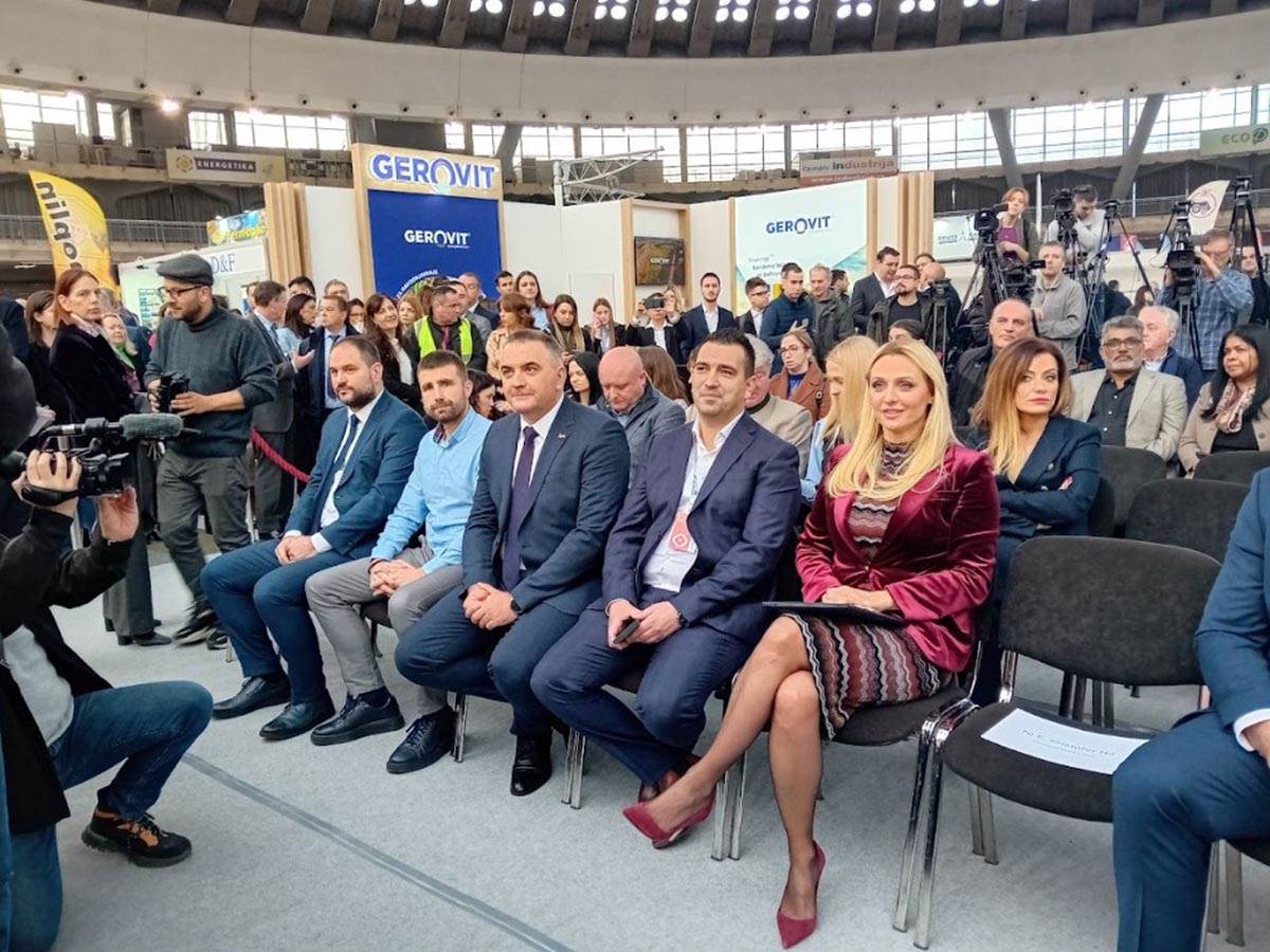 Agro Belgrade Sajam (2).jpg   Agro Belgrade Sajam (2).jpg