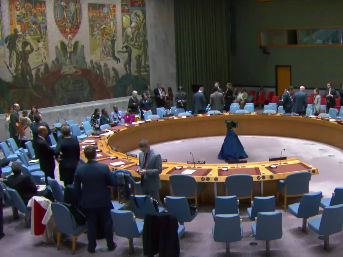 Sednica Saveta Bezbednosti.jpg   Sednica Saveta Bezbednosti.jpg