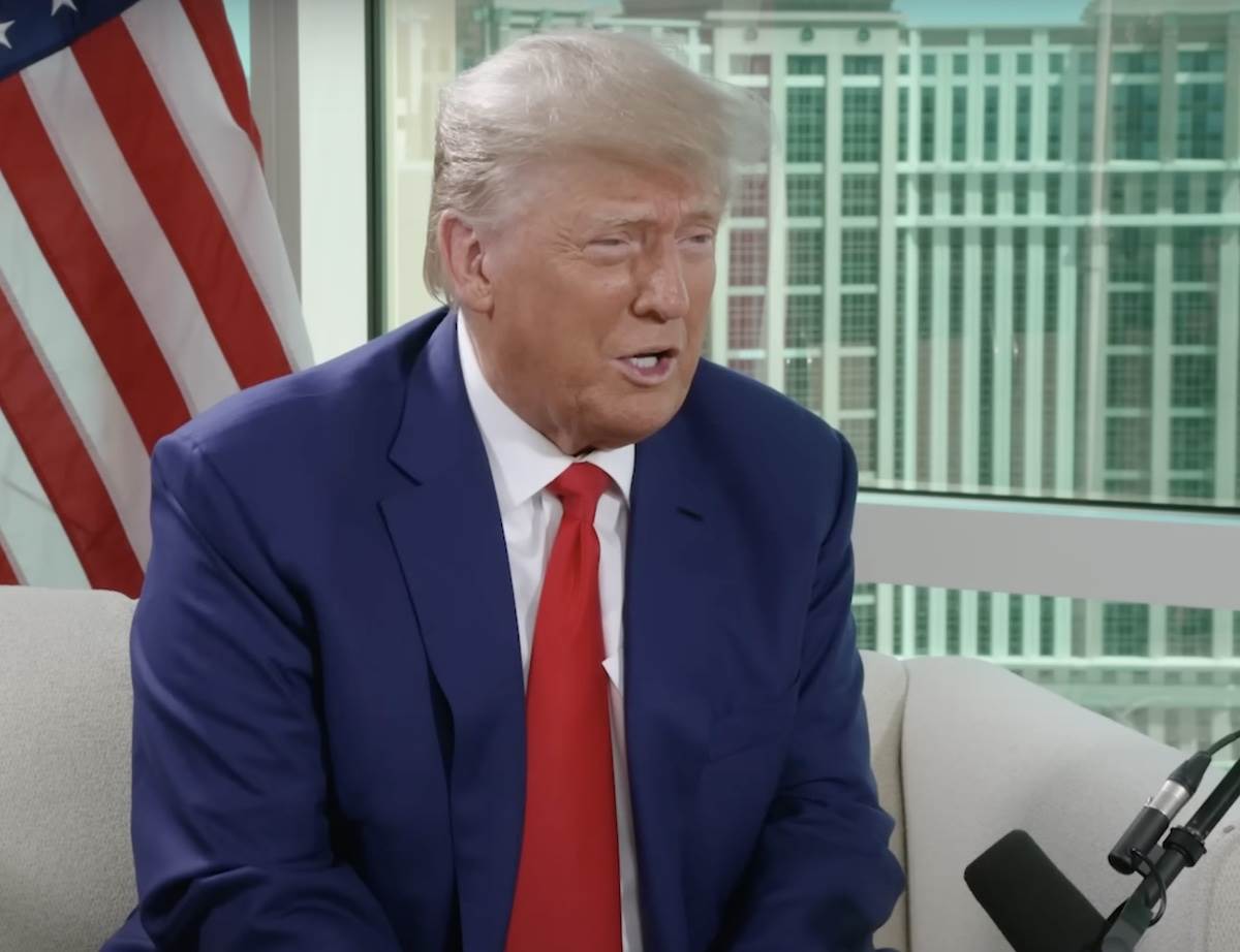 tramp.jpg   tramp.jpg