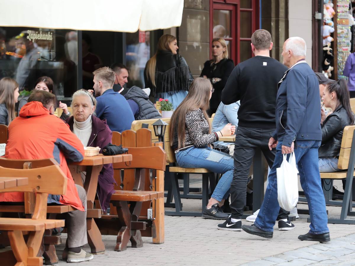 kafici u poljskoj kafici u poljskoj