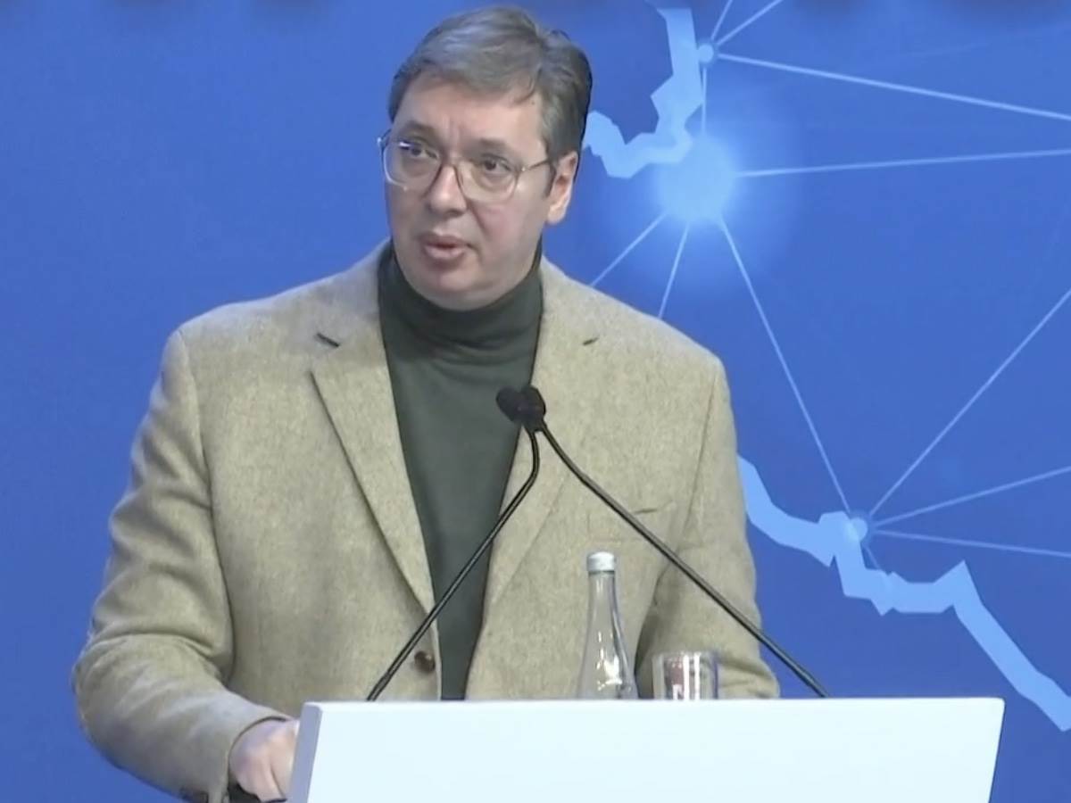 vucic u bujanovcu.jpg   vucic u bujanovcu.jpg