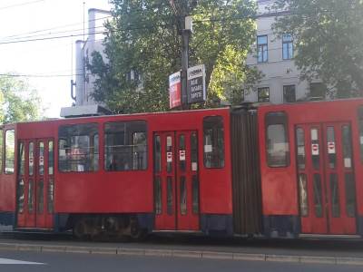 tramvaj.jpg  tramvaj.jpg