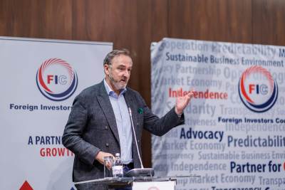 FIC - Zoran Petrovic.jpg  FIC - Zoran Petrovic.jpg