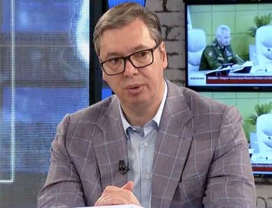vucic na pinku.jpg vucic na pinku.jpg
