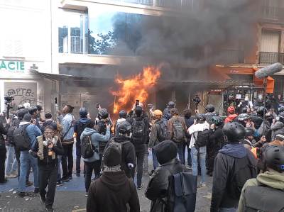 Protest Pariz (4).jpg  Protest Pariz (4).jpg